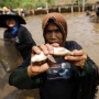 GMP Perkuat Dukungan Warga Garut dengan Tradisi Tangkap Ikan