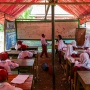 Sekolah Rusak, Puluhan Siswa SD di Bantargebang Belajar di Tenda Darurat