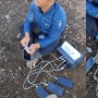 Kreatif Buka Jasa Charge HP di Puncak Gunung untuk Pendaki, Berapa Bayarannya?