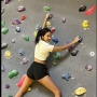 Anya Geraldine Unggah Foto saat Wall Climbing, Netizen Bingung dengan Panjang Kaki Sang Aktris