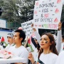 10 Artis Ikut Aksi Bela Palestina di Monas, Najwa Shihab Bagi-Bagi Semangka Gratis