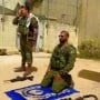 Foto Tentara Israel Salat Disebut Gimmick, Warganet Salfok ke Sepatu dan Kacamata