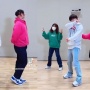 Dino SEVENTEEN Curi Perhatian Usai Ajak Ortu Dance Challenge: Jadi Pengin Gabung