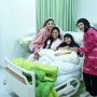 8 Momen Ashanty, Geni Faruk, dan Kris Dayanti Temani Aurel Melahirkan, Kompak Sambut Cucu Kedua!