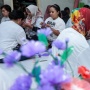 Tingkatkan Ekonomi Ibu-ibu Lewat Pemanfaatan Limbah Plastik