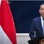 Jokowi Lantik Ridwan Mansyur Sebagai Hakim MK dan Irjen Pol Marthinus Hukom Jadi Kepala BNN Hari Ini