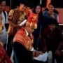 Curi Kesempatan, Mahasiswa Ini Todong Tanda Tangan Makalah di Pernikahan Dosen