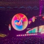 Nyanyi A Sky Full of Stars, Chris Martin Prank Penonton Konser Coldplay di GBK