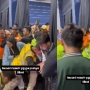 Konser Coldplay Diwarnai Antrean Rusuh hingga Jebol: Petugas Kewalahan hingga Jatuh