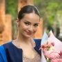 Enzy Storia Resmi Jadi Sarjana, Status Keratisannya Dipertanyakan Rektor