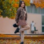 OOTD Fuji Kenakan Rok Tartan Saat Berlibur di Eropa Curi Perhatian, Segini Daftar Harganya Jika Ingin Kembaran