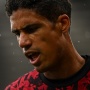 Raphael Varane dan Jonny Evans Cedera, Manchester United Kembali Krisis Bek Tengah