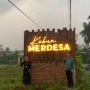 Kreatif! Mahasiswi Komunikasi SV IPB Membranding Kebun Merdesa