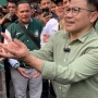 Kampanye ke Glodok, Cak Imin Lepaskan 99 Burung Pipit Ini Maknanya