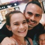 Sosok Aishah Sinclair, Adik Ashraf yang Cekatan Pegangi Veil Gaun Pengantin BCL sampai Hampir Terjatuh