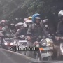 Puluhan Pemotor Nekat Lawan Arah di Jalur Busway Tanjung Priok Gegara Razia, Ada yang Berpelat Dinas TNI