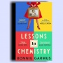 Ulasan Buku Lessons in Chemistry, Perjuangan Perempuan di Era 1960-an