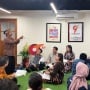 Keseruan Membatik di Suara.com Bareng Accor Greater Jakarta dan Batik Koja