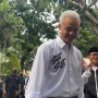 Jelang Debat Capres, Ganjar Tiba Di Kantor KPU Bareng Istri Dan Mahfud MD: Insyaallah Siap