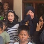 Isak Tangis Warga Warnai Kepergian Awan, Anak Baik Hati yang Tewas Dibanting Ayahnya