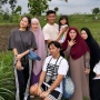 Pratama Arhan Ajak Azizah Salsha Main ke Sawah saat Pulang Kampung, Outfitnya Capai Rp168 Juta
