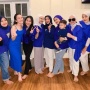 5 Potret Geng Arisan Ayu Ting Ting, Kompak Banget Pakai Outfit Serba Biru