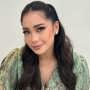 Segera Rilis Lagu Religi, Penampilan Nagita Slavina Dikritik
