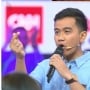 Usai Debat Cawapres Perdana, Gibran Cium Tangan Mahfud dan Cak Imin