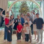 9 Potret Keluarga Artis Sambut Natal 2023, Meriah dan Penuh Antusias!