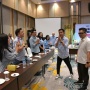 Gestur Lucu Gibran Rakabuming Raka Saat Menari 'Dana-Dana' di Manado, Ternyata Filosofinya Begini