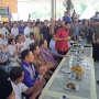 Detik-detik Prabowo Tawarkan Kudapan ke SBY Langsung Kasih Jempol saat Nyeruput Kopi