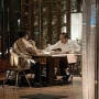 Makan Malam Berdua, Ini Makna di Balik Outfit Batik Prabowo Subianto vs Kemeja Putih Jokowi