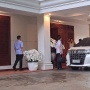 Dua Jempol dari Prabowo Sebelum Lawan Anies dan Ganjar di Arena Debat Pilpres 2024
