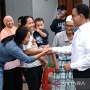 Momen Anies Pamit Ke Tetangga Sebelum Berangkat Ke Arena Debat