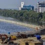 Giant Sea Wall: Solusi Krisis Iklim atau Proyek Bisnis Raksasa?
