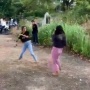Nekat! Video 2 Remaja Putri Berkelahi Pakai Senjata Tajam Celurit