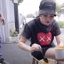 Asyik Makan Bakso di Pinggir Jalan, Ayu Ting Ting Pakai Jam Tangan Mewah Tembus Rp100 Juta
