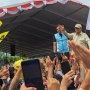 Nyanyian "Ojo Dibandingke" Pasha Ungu Iringi Sapaan Prabowo ke Relawan di Kalimantan Barat