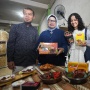 Fery Farhati dan Mutiara Baswedan Kunjungi Sentra Oleh-oleh Sanjai Balado Ummi Aufa Hakim untuk Dukung UMKM