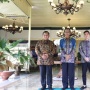Tak Ada Pose Tiga Jari, Foto Sri Sultan X dengan Prabowo-Gibran Curi Perhatian Gegara Ini