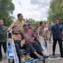 Anies Kayuh Becak ke Malioboro Usai Jalan Kaki untuk Sowan Sri Sultan HB X