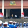 Tampil Bareng di Akmil Magelang, Prabowo Sambut Jokowi Turun dari Mobil Kepresidenan