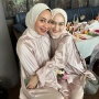 9 Potret Terbaru Ira Nandha, Kini Punya Banyak Teman Artis
