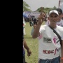 Relawan Anies Pakai Baju Karung Saat Hadiri Kampanye Akbar di Deli Serdang