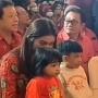 Intip Selvi Ananda Kayak Emak-emak Pada Umumnya, Cium Gemas Ubun-ubun La Lembah