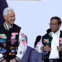 Debat Terakhir Capres, Ganjar-Mahfud MD Pakai Varsity Jaket Tas Tes