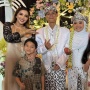 Kondangan ke Kampung ART, Sikap Ashanty saat Disuguhi Makanan Jadi Perbincangan