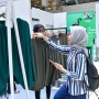 Nggak Perlu Ribet Nunggu Kurir, Belanja Fashion Online Bisa Langsung Diangkut