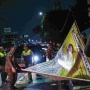 Masuk Masa Tenang, Dini Hari Satpol PP DKI Copot Baliho Caleg Hingga Bendera Parpol