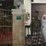 Pagi Menjelang Nyoblos, Mahfud MD Awali Hari dengan Salat Subuh bersama Istri di Masjid Depan Rumah